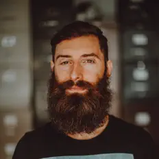 Rob Kovacs सुनें, म्यूज़िक वीडियो देखें, बायो पढ़ें, दौरे की तारीखें और बहुत कुछ देखें!