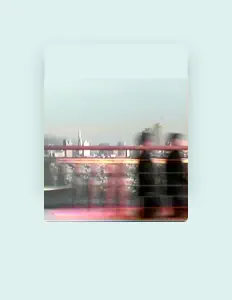 聆聽 Friend's House、觀看音樂影片、閱讀小傳、查看巡演日期等！