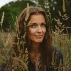 Dengarkan Malin Andersson, tonton video musik, baca bio, lihat tanggal tur & lainnya!