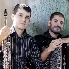 Escucha a BellónMaceiras, mira vídeos musicales, lee la biografía, consulta fechas de giras y mucho más.