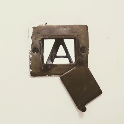 Tres Versiones de Frascos - Single