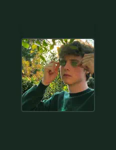 Listen to skrunkledunk, watch music videos, read bio, see tour dates & more!