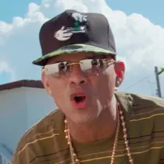 Ascolta El Insopoltable, guarda video musicali, leggi la biografia, vedi le date del tour & altro!