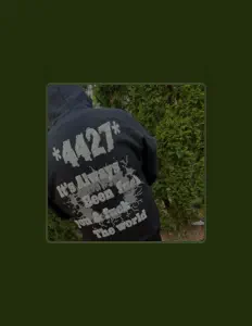 Lil Commaz을(를) 듣고, 뮤직 비디오를 보고, 약력을 읽고, 투어 일정 등을 확인하세요!