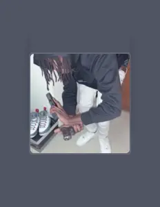 Hör dir Tee Muneyy an, schau dir Musikvideos an, lies die Biografie, finde Tourdaten und mehr!