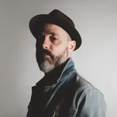 聆聽 Joel Mullins、觀看音樂影片、閱讀小傳、查看巡演日期等！