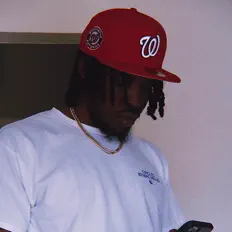 Luister naar HUGO BLACK, bekijk muziekvideo's, lees de bio, bekijk de tourdata, en meer!