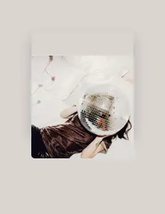 Escucha a Dark Bunny, mira vídeos musicales, lee la biografía, consulta fechas de giras y mucho más.