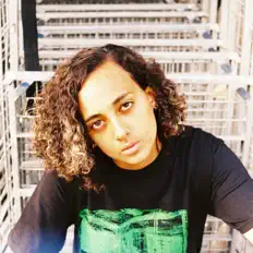 Escucha a Zicarius, mira videos musicales, lee su biografía, consulta las fechas de las gira y más.