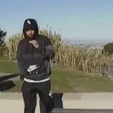 Escucha a Ohsea, mira videos musicales, lee su biografía, consulta las fechas de las gira y más.