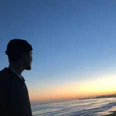 Haikeimを聴いたり、ミュージックビデオを鑑賞したり、経歴やツアー日程などを確認したりしましょう！