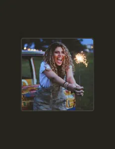 Escucha a Renata Amora, mira videos musicales, lee su biografía, consulta las fechas de las gira y más.