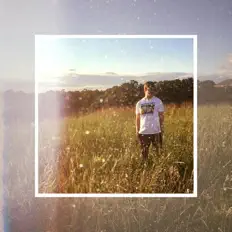 Dengarkan Middle Child, tonton video musik, baca bio, lihat tanggal tur & lainnya!