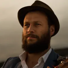 聆聽 Dawie De Jager、觀看音樂影片、閱讀小傳、查看巡演日期等！