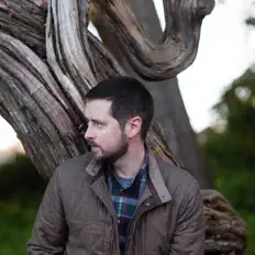 Écoutez Ryan Auffenberg, regardez des vidéoclips, lisez la biographie, consultez les dates de tournée et plus encore !