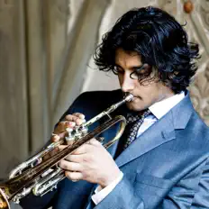 收听 Suresh Singaratnam、观看音乐视频、阅读小传、查看巡演日期等 ！
