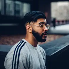 Ascolta SEPTMBR, guarda video musicali, leggi la biografia, vedi le date del tour & altro!