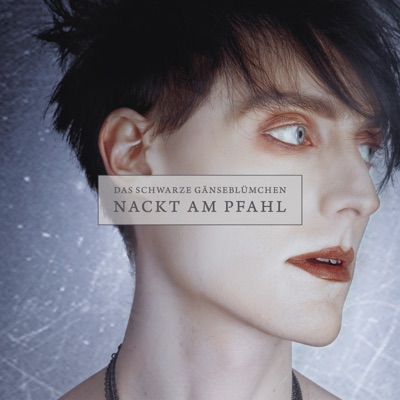 Nackt am Pfahl-thumbnail