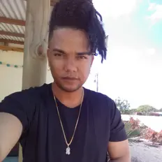 Poslechněte si interpreta Ifechi Music, sledujte hudební videa, přečtěte si životopis, podívejte se na data turné a další informace.