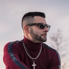 Escucha a Malamute, mira videos musicales, lee su biografía, consulta las fechas de las gira y más.