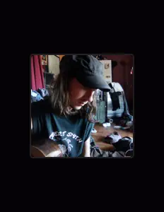 December '91 सुनें, म्यूज़िक वीडियो देखें, बायो पढ़ें, दौरे की तारीखें और बहुत कुछ देखें!