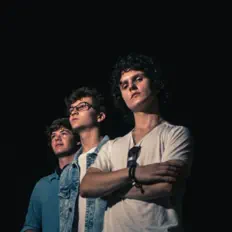 收听 James Marrin and the Midnight Riders、观看音乐视频、阅读小传、查看巡演日期等 ！