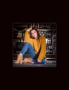 Madi Conrad सुनें, म्यूज़िक वीडियो देखें, बायो पढ़ें, दौरे की तारीखें और बहुत कुछ देखें!