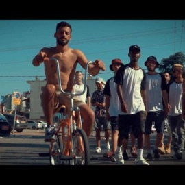 בוסטון Adam Zoolod