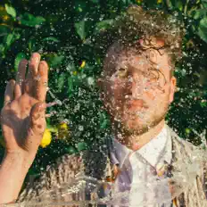 Water Slice सुनें, म्यूज़िक वीडियो देखें, बायो पढ़ें, दौरे की तारीखें और बहुत कुछ देखें!