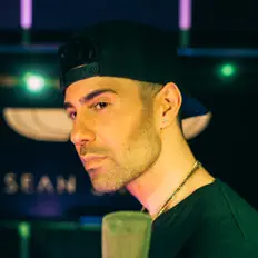 收听 Sean Sahand、观看音乐视频、阅读小传、查看巡演日期等 ！