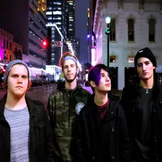 Ascolta Set/Display, guarda video musicali, leggi la biografia, vedi le date del tour & altro!