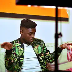 收听 Jase.、观看音乐视频、阅读小传、查看巡演日期等 ！