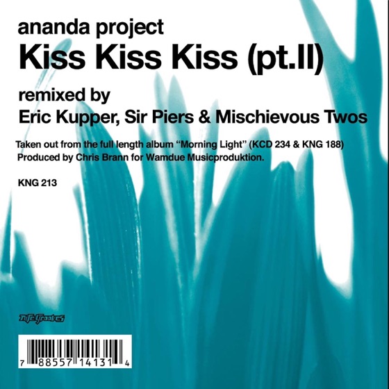 Cover artwork for Kiss Kiss Kiss