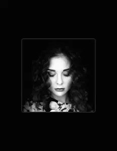 Poslechněte si interpreta Ронни, sledujte hudební videa, přečtěte si životopis, podívejte se na data turné a další informace.