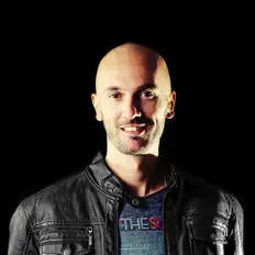 Ascolta Rodrigo Ardilha, guarda video musicali, leggi la biografia, vedi le date del tour & altro!