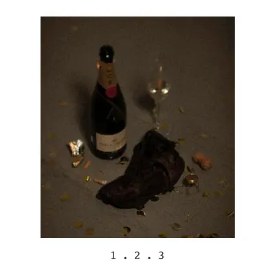 1, 2, 3 Diumenge - Single - Estúpida Erikah