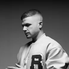 Escucha a B Rich, mira videos musicales, lee su biografía, consulta las fechas de las gira y más.