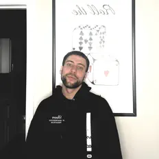 Escucha a Spencer Zumwalt, mira vídeos musicales, lee la biografía, consulta fechas de giras y mucho más.