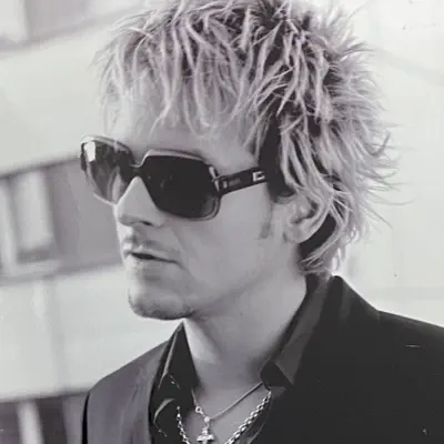 Listen to Marque, watch music videos, read bio, see tour dates & more!