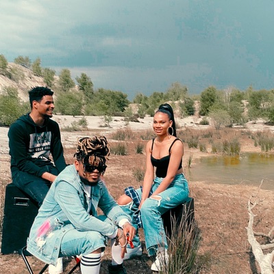 HOLA (feat. Tyni & Keywone MUSIC) - Single