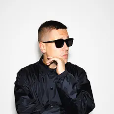 收听 DJ Maxxx、观看音乐视频、阅读小传、查看巡演日期等 ！