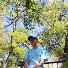 Escucha a PaulS, mira videos musicales, lee su biografía, consulta las fechas de las gira y más.