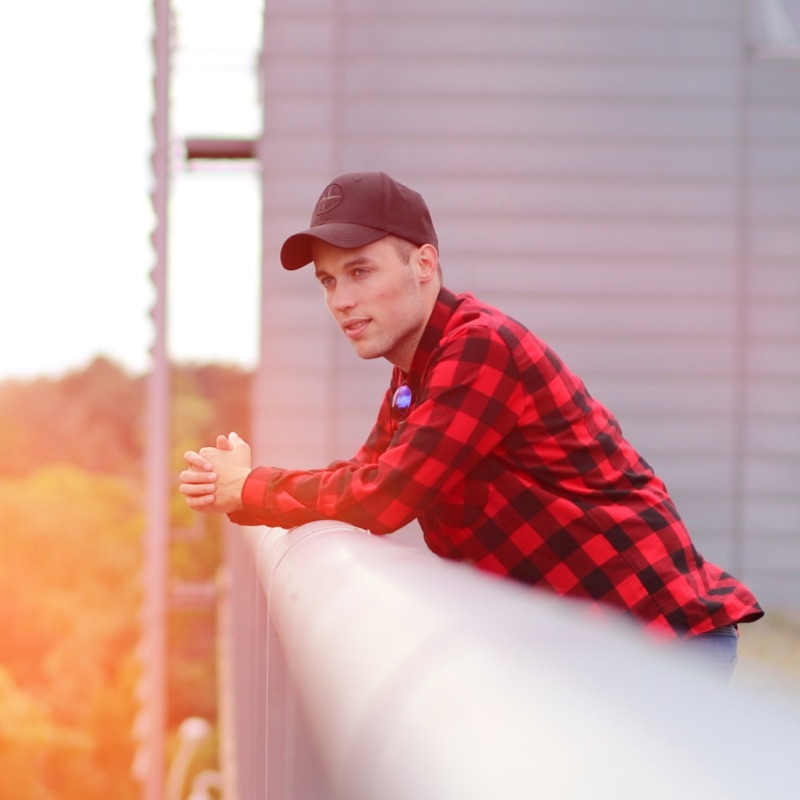 Simon Riemann - Lovers