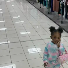 Poslechněte si interpreta Triller Than You, sledujte hudební videa, přečtěte si životopis, podívejte se na data turné a další informace.