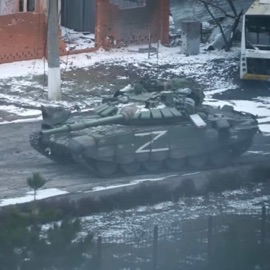 sticks out (feat. Zilla$Kave) Fxckzeez