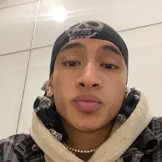 Hör dir PRETTIE$T J an, schau dir Musikvideos an, lies die Biografie, finde Tourdaten und mehr!