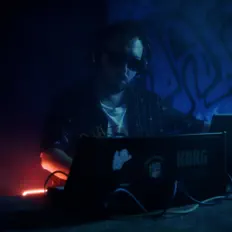 Listen to Vincenzo Salvia, watch music videos, read bio, see tour dates & more!