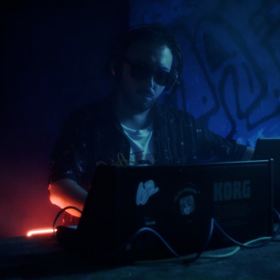 Listen to Vincenzo Salvia, watch music videos, read bio, see tour dates & more!