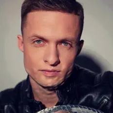 Luister naar Денис Довгаль, bekijk muziekvideo's, lees de bio, bekijk de tourdata, en meer!