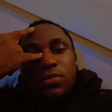 Luister naar Andre, bekijk muziekvideo's, lees de bio, bekijk de tourdata, en meer!